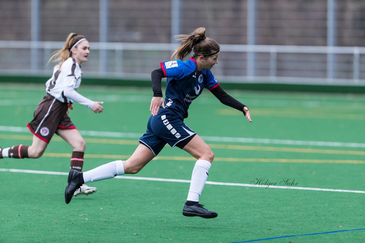 Bild 373 - wBJ VfL Pinneberg - St. Pauli : Ergebnis: 7:0 (Abbruch)